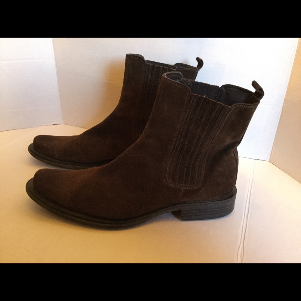 Kenneth Cole Suede Boots